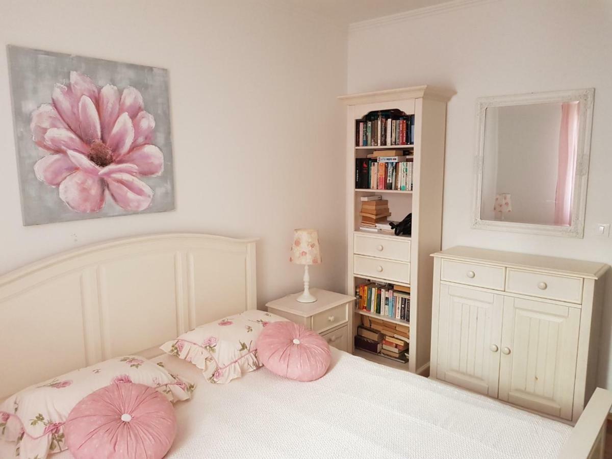 Cozy Apartment In Ровин Екстериор снимка