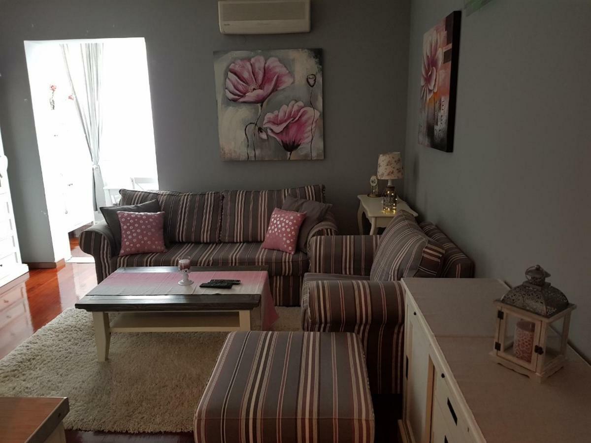 Cozy Apartment In Ровин Екстериор снимка